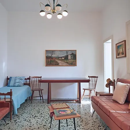 Mille908 ムーロ・レッチェーゼ